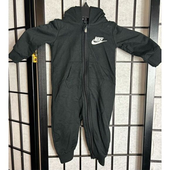 Nike Black Hooded zip Up Bzby Romper - Picture 1 of 6